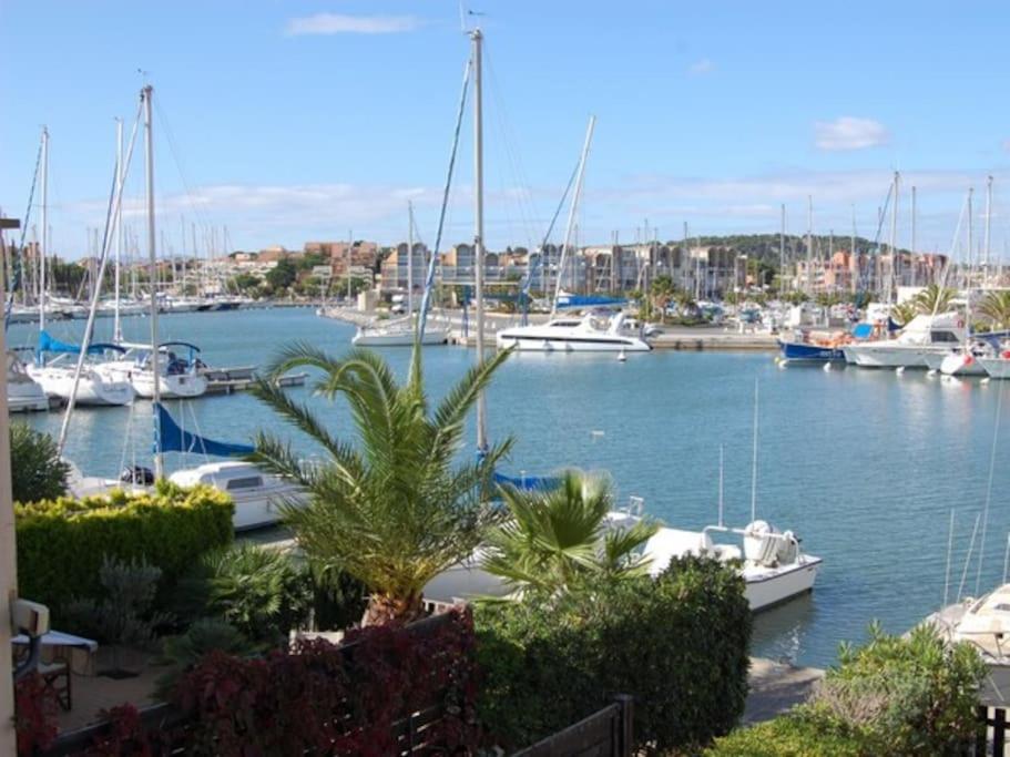 L'Escapade : Charmant T2 -Parking Gratuit, Piscine, Wifi, Clim Gruissan Eksteriør bilde